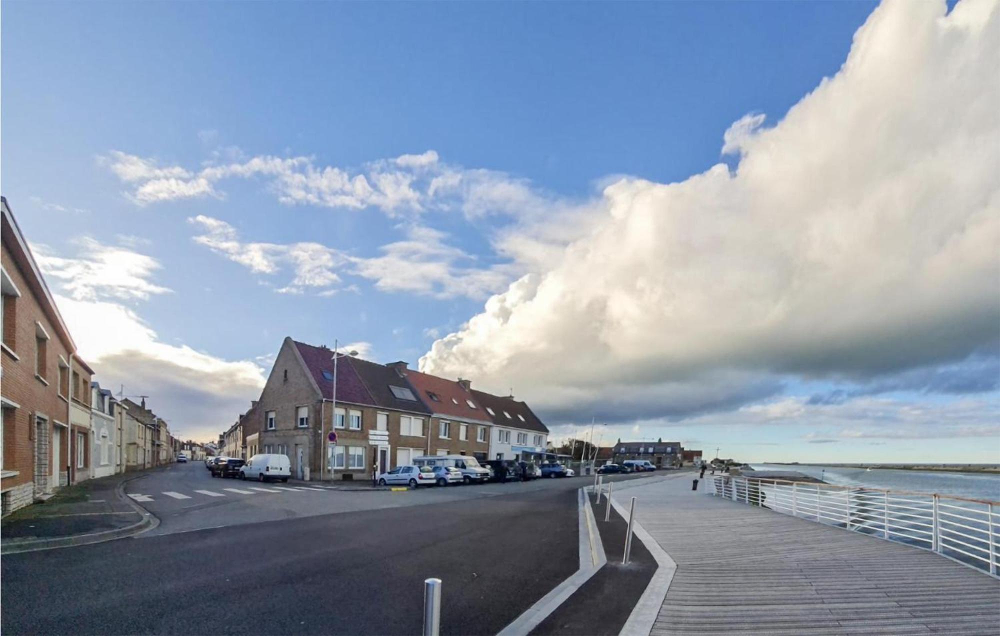 Beautiful Home In Grand-Fort-Philippe With Wi-Fi Eksteriør bilde